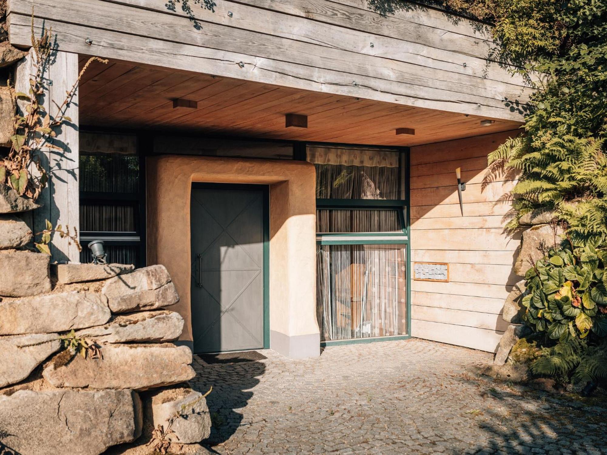 Holiday Home With Whirlpool And Sauna In Viechtach Exterior foto