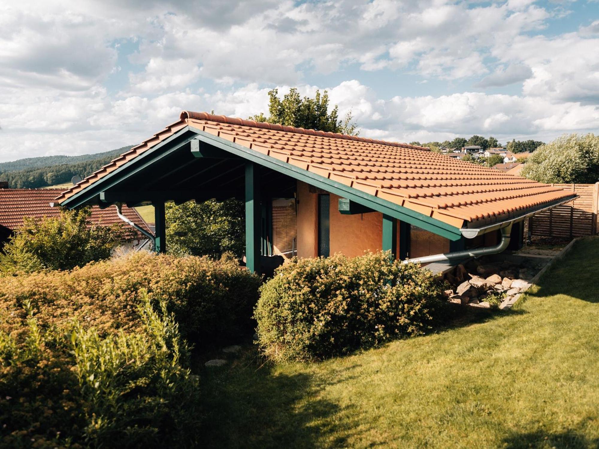 Holiday Home With Whirlpool And Sauna In Viechtach Exterior foto